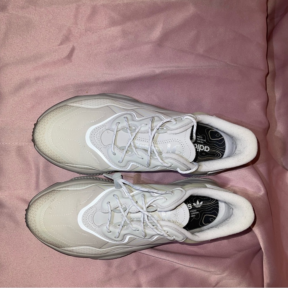 adidas Men’s Ozweego Sneakers - Picture 3 of 9